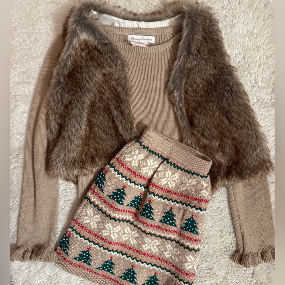 Tommy Bahama Tan Knit Sweater